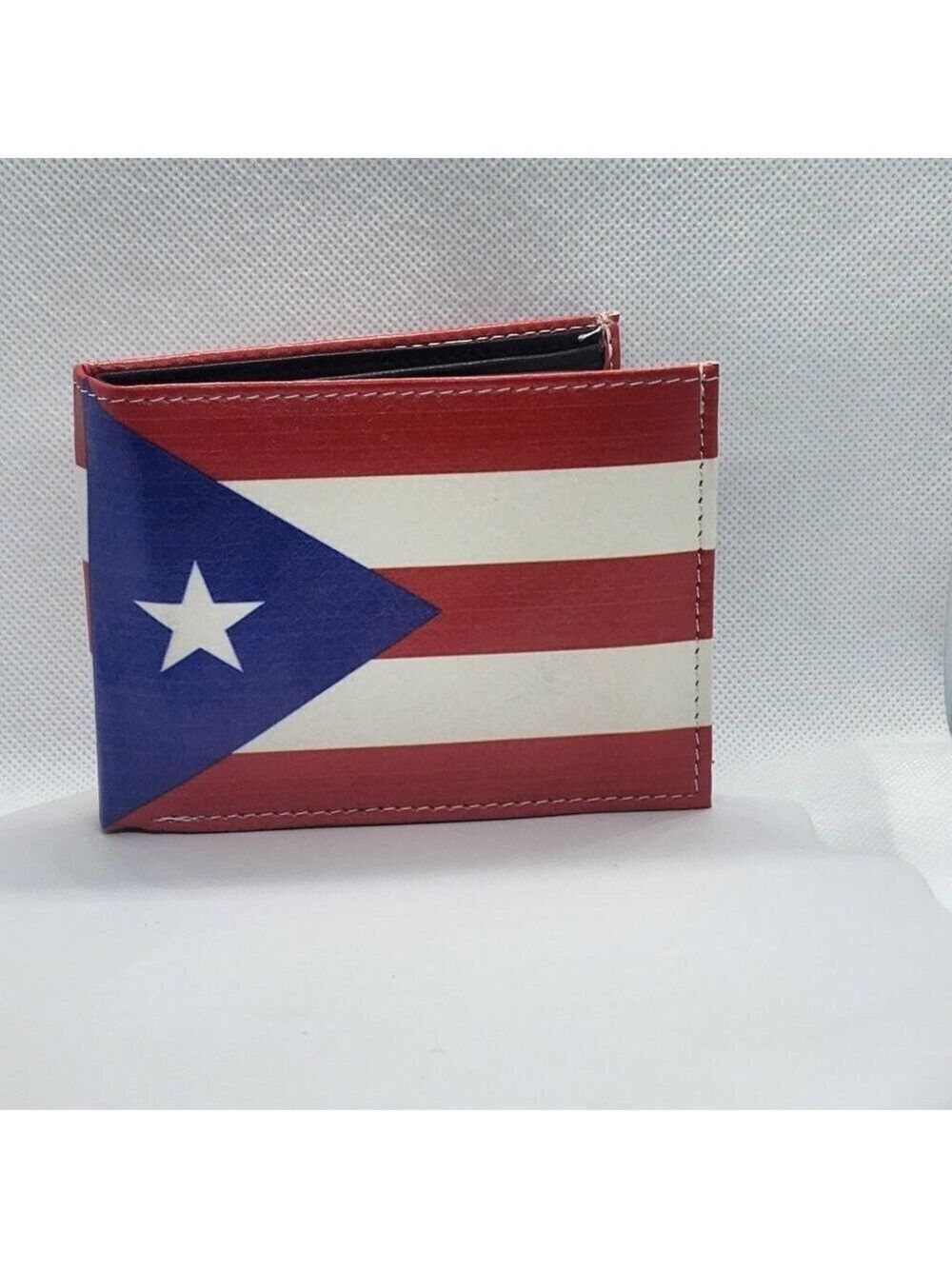 Brand New   Puerto Rican Flag  Design Wallet